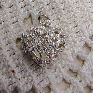 Heart Locket Filigree Daisy Flower Leaf Diamond Silver 925 pendant, no chain